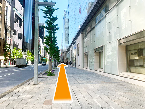 2.そのまま直進します